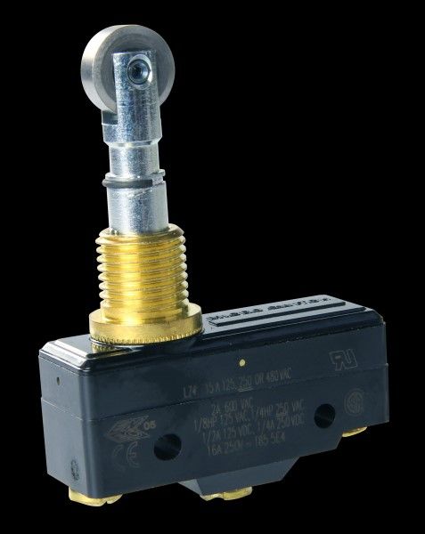 SPDT Snap Action Switch, 15A, 250VAC/125VDC, Screw Terminal, Panel Mount