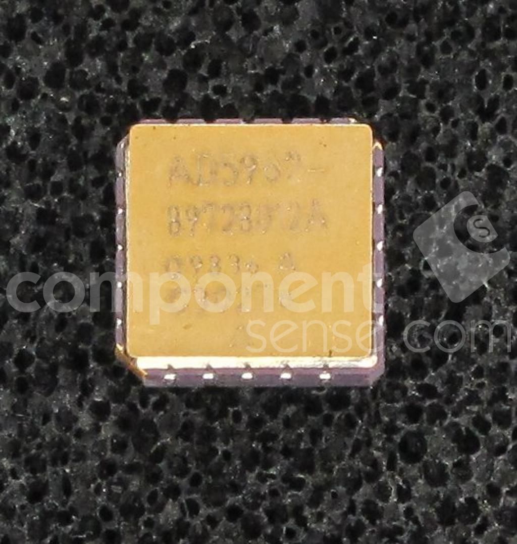 IC 2-OUTPUT THREE TERM VOLTAGE REFERENCE, 10 V, CQCC20, CERAMIC, LCC-20, Voltage Reference