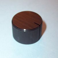 MULTICOMP   28H-2D-B   KNOB, BLACK, 28MM