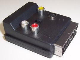 ADAPTOR, SCART TO SCART+3X PHONO