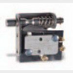 SPDT Snap Action Switch, 15A 125VAC, Push-Pull Plunger, Screw Term