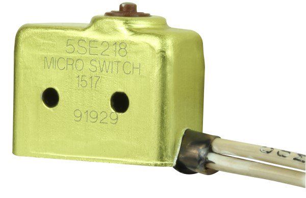 Switch Snap Action N.O./N.C. SPDT Plunger Wire Lead 5A 250VAC 30VDC 4.73N Screw Mount