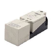 Proximity Sensor Inductive NO/NC SCR 3cm 20V to 253VAC 3-Pin