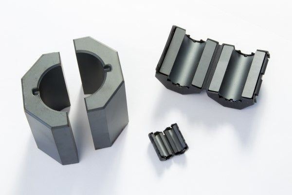 Ferrite Core Snap-It, Round, 10.15mm ID, 195R @ 100MHz, 1GHz