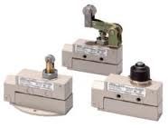 Switch Limit N.O./N.C. SPDT Cross Roller Plunger Conduit 15A 480VAC 250VDC 1/4HP 3.43N Linear Panel Mount/Screw Mount