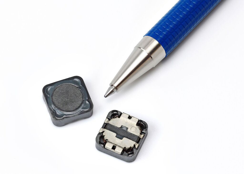 Inductor Power Shielded Drum Core 80.5uH/82uH 20% 100KHz Ferrite 1.7A 0.2553Ohm DCR T/R