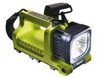 Peli Handlamp, LED, 400 m Beam, with batteries