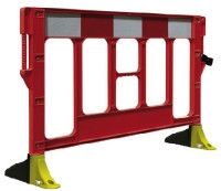 JSP Red & White Traffic Barrier, 1200mm x 1005mm. Kit includes: Anti-Trip Feet