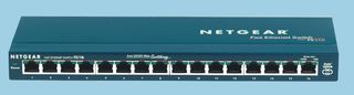 NETGEAR   FS116   SWITCH, DESK, 16PORT