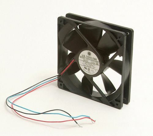 DC Fan Axial Ball Bearing 12V 6V to 13.8V 86.5CFM 37.6dB 120 X 120 X 25.4mm